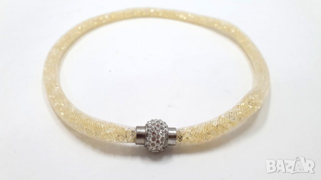 Колие кристали цвят екрю в мрежа марка Diamond style, снимка 2 - Гривни - 38051357