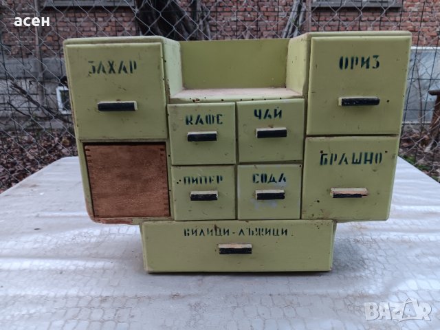старо шкафче за подправки, снимка 1 - Колекции - 44229666