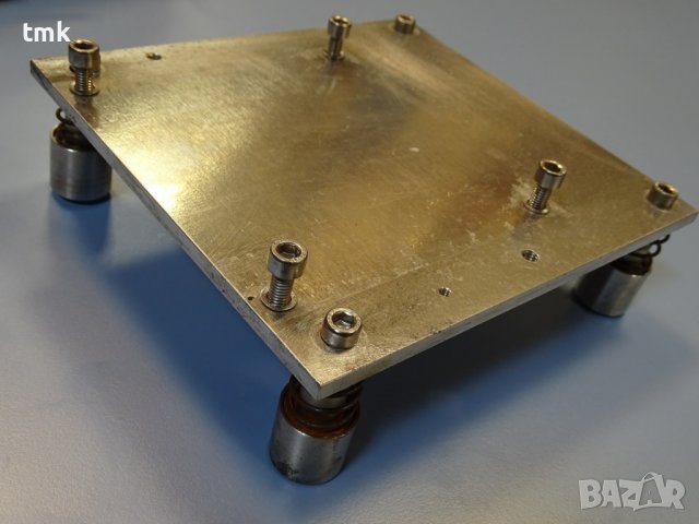 Вакуум помпа Pfeiffer MVD015 diaphragm pump, снимка 11 - Резервни части за машини - 39230231