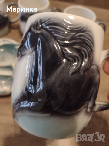 Порцеланов комплект от шест чаши и пепелник нови за топли напитки или за украса., снимка 3 - Други - 44650454