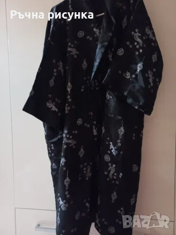 Красиво двулицево кимоно ,универсален размер 