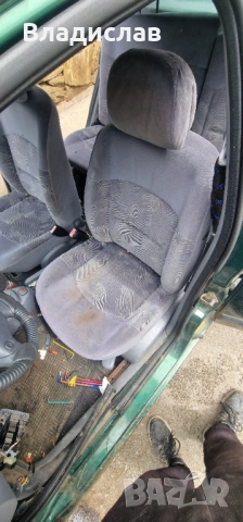 Предни и задни седалки Рено Клио 