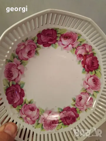 ажурна порцеланова чиния с рози  24/4, снимка 3 - Чинии - 49525120