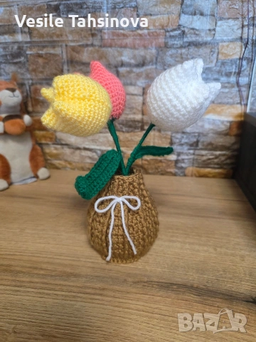 Ръчно плетени цветя, снимка 5 - Изкуствени цветя - 54245685