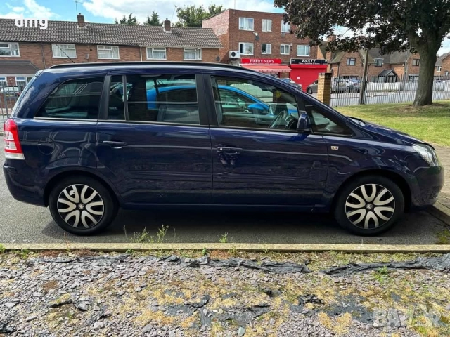 Опел Зафира 1.6 бензин, 2012г, снимка 11 - Автомобили и джипове - 52031032