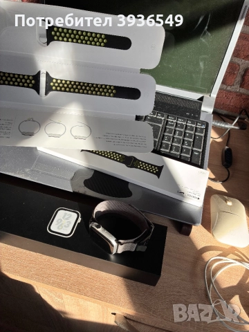 Apple Watch 4 44mm Nike, снимка 10 - Смарт гривни - 52942523