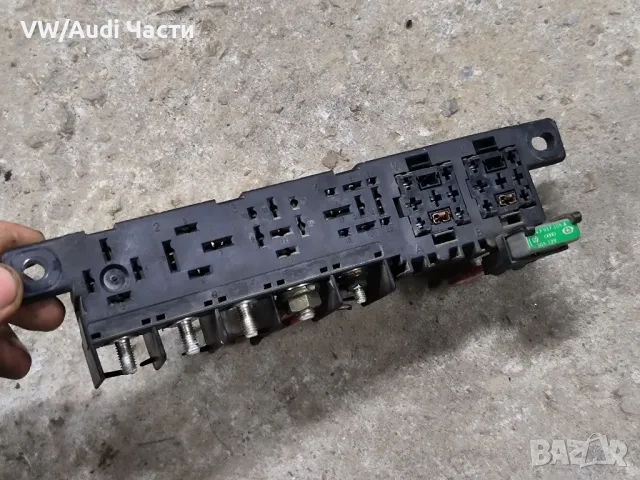 Бушониера бушонно табло за Ауди А3 С3 Голф 4 Сеат Леон Шкода Бора Audi A3 8L Seat Golf 4 8L0941822