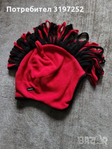 Зимна шапка в стил пънк прическа