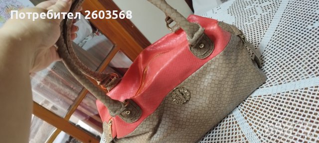 Дамска чанта!, снимка 3 - Чанти - 38032121