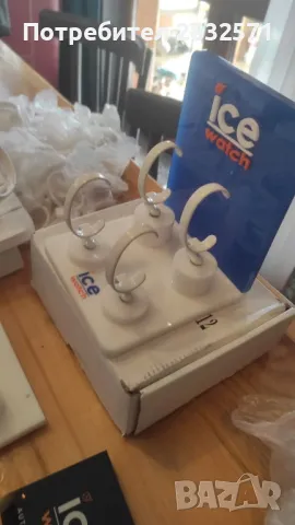 луксозно часовникарско оборудване, снимка 18 - Стелажи и щандове - 50383250