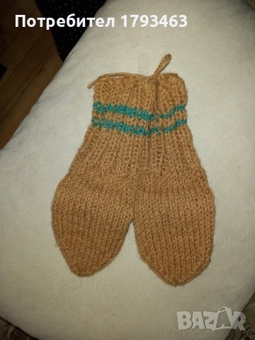 Ръчно плетени детски чорапи от вълна, снимка 2 - Чорапи - 38715149