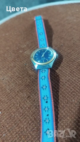 Дамски часовник, снимка 2 - Дамски - 51428398