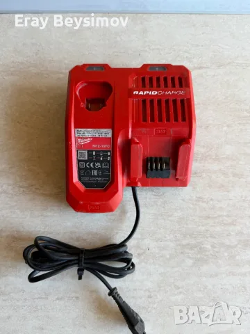 Зарядно устройство  и Батерия 5аh MILWAUKEE 18 V, снимка 5 - Винтоверти - 55963805