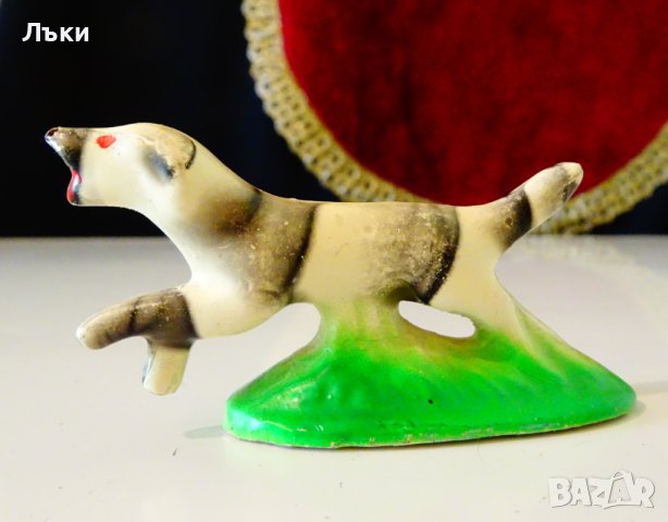 Куче порцеланова статуетка,българска. , снимка 2 - Статуетки - 40800016