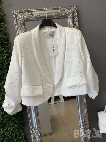 късо сако с камъни , снимка 5 - Сака - 50874285