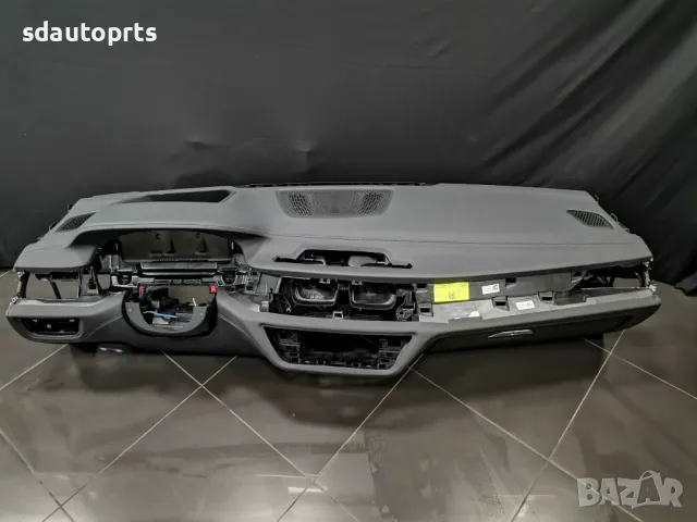 Черно Арматурно Табло BMW G11 G12 Facelift - HUD - Кожа - Перфектно