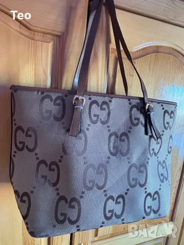 Дамска чанта Gucci, снимка 4 - Чанти - 56344799