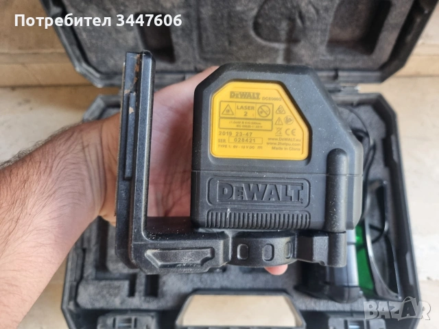 Лазерен нивелир Dewalt DCE088g , снимка 3 - Други инструменти - 54051414
