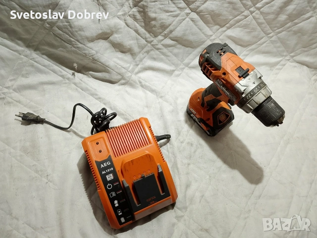 акумулаторен винтоверт AEG 14.4v комплект зарядно и батерия, снимка 2 - Винтоверти - 53966337