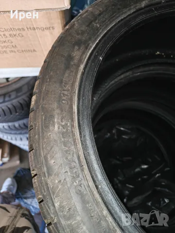 Зимни гуми 215/45R17, снимка 3 - Гуми и джанти - 56482428