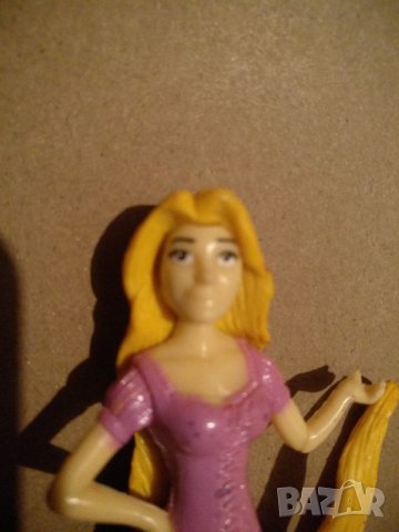 Фигурки на Рапунцел за игра или за торта, снимка 16 - Фигурки - 27830695