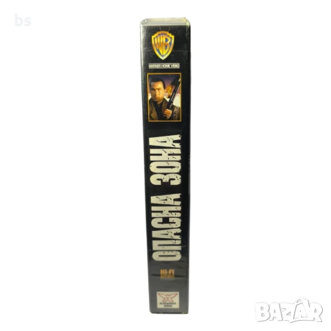 Опасна зона (VHS / DVD) със Стивън Сегал , снимка 3 - DVD филми - 51119905