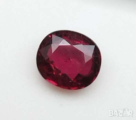 Красив рубин в класическо червено - 0.77кт.! Сертифициран! Нов!, снимка 2 - Други - 48297459