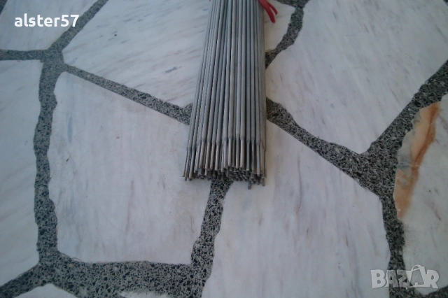 Неръждаеми електроди ф4х350 мм Esab 94.25, снимка 4 - Други машини и части - 52251300