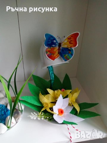 "Летяща чаша" със сапунени ароматни цветя  и мартенички 15лв, снимка 8 - Декорация за дома - 31601467