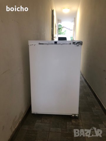 Хладилник Liebherr с фризер за вграждане, снимка 1 - Хладилници - 42084329