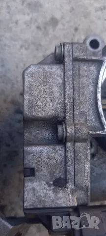 Дроселова клапа Audi A4 B7 2.0 TDI, снимка 2 - Части - 47681488