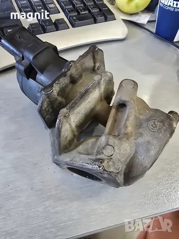 EGR клапан за Peugeot 308 Citroen 1.6HDI EGR valve 9685640480, снимка 2 - Части - 55938019