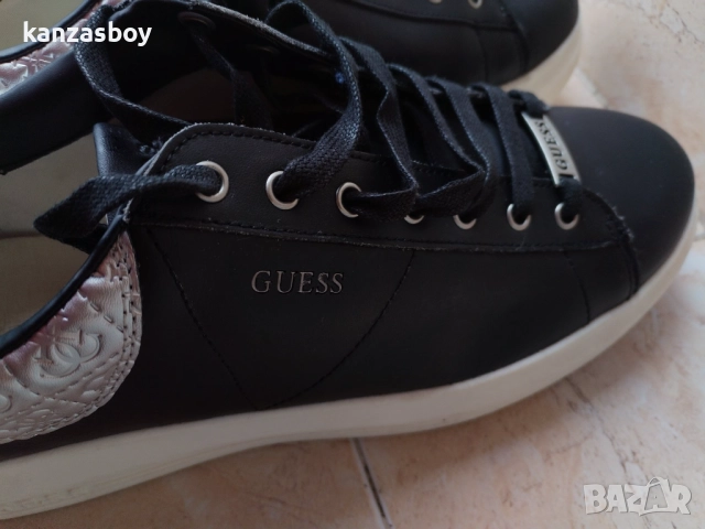 Guess Vibo - страхотни мъжки Сникърси КАТО НОВИ 45, снимка 10 - Маратонки - 52055838