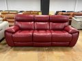 Червен кожен диван тройка с ръчен релаксиращ механизъм, снимка 1 - Дивани и мека мебел - 39711420