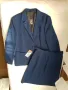 Дамски костюм от габардин, класически модел , снимка 1