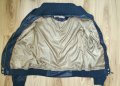 Дамско яке BERSHKA, size M, леко лъскаво, тъмно синьо, много запазено, снимка 2