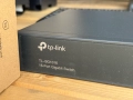 TP-Link TL-SG1016 – 16-портов гигабитов суич (Switch), снимка 1