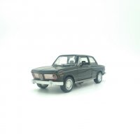 Метални колички: BMW 2002 (БМВ), снимка 4 - Колекции - 38299915