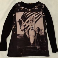 Тениска с дълъг ръкав памук с еластан, с Мерлин Монро в  USA вариант , изчистен гръб в черно., снимка 2 - Тениски - 37446674