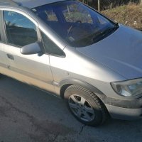 Opel Zafira 2.0DTL , снимка 2 - Автомобили и джипове - 31451013