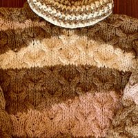 Ръчно плетен пуловер, естествена вълна, снимка 11 - Пуловери - 20115609