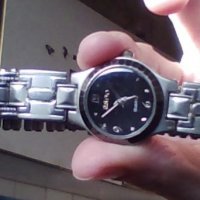 Дамски аналогов часовник с метална  верижка ,Сребрист , снимка 2 - Дамски - 38013991