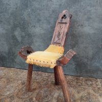 Старинен скандинавски стол за раждане, снимка 1 - Столове - 38043430