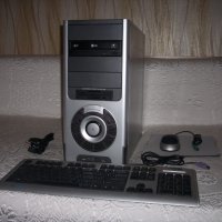 Настолен компютър, снимка 2 - За дома - 37186636