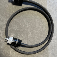 High End захранващ кабел за аудио система, снимка 2 - Други - 44618014