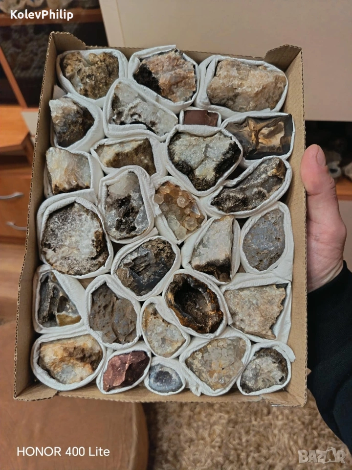 Кутия с минерали от Източните Родопи , снимка 1