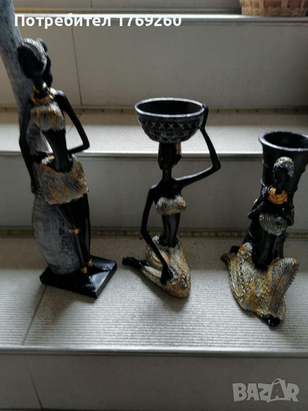 Продавам статуетка Негърка-ваза, свещник! , снимка 1