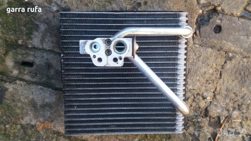 Радиатор климатик парно айрбег датчик  фолксваген volkswagen ауди audi пасат 6 голф 5 туаран, снимка 1