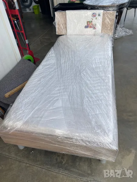 Детско единично легло с подматрачна рамка и матрак , снимка 1