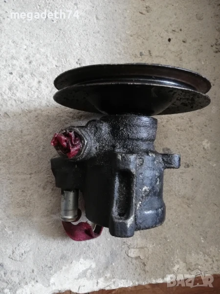 Помпа за хидравлика GM Opel Astra Kadett Vektra, снимка 1